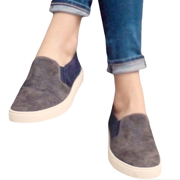 Frye Shoes - Frye ‘Gemma’ Suede Cap Toe Slip On Loafers in Charcoal Gray & Navy Blue Size 7.5